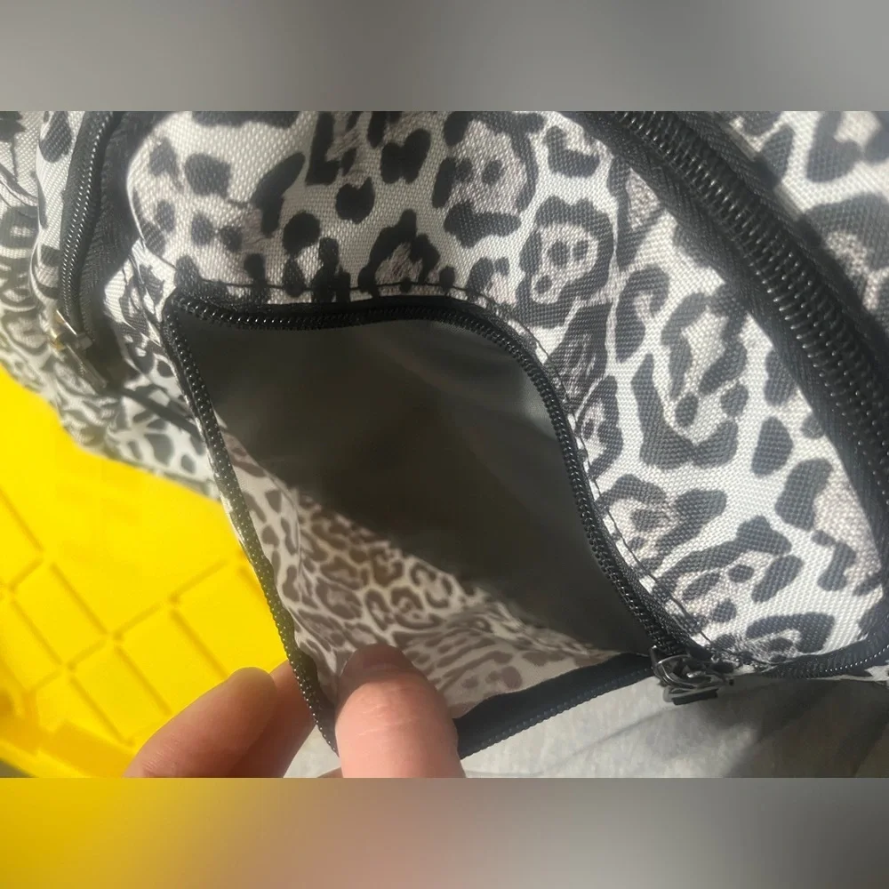 Kenneth Cole Backpack - Picture 4 of 6